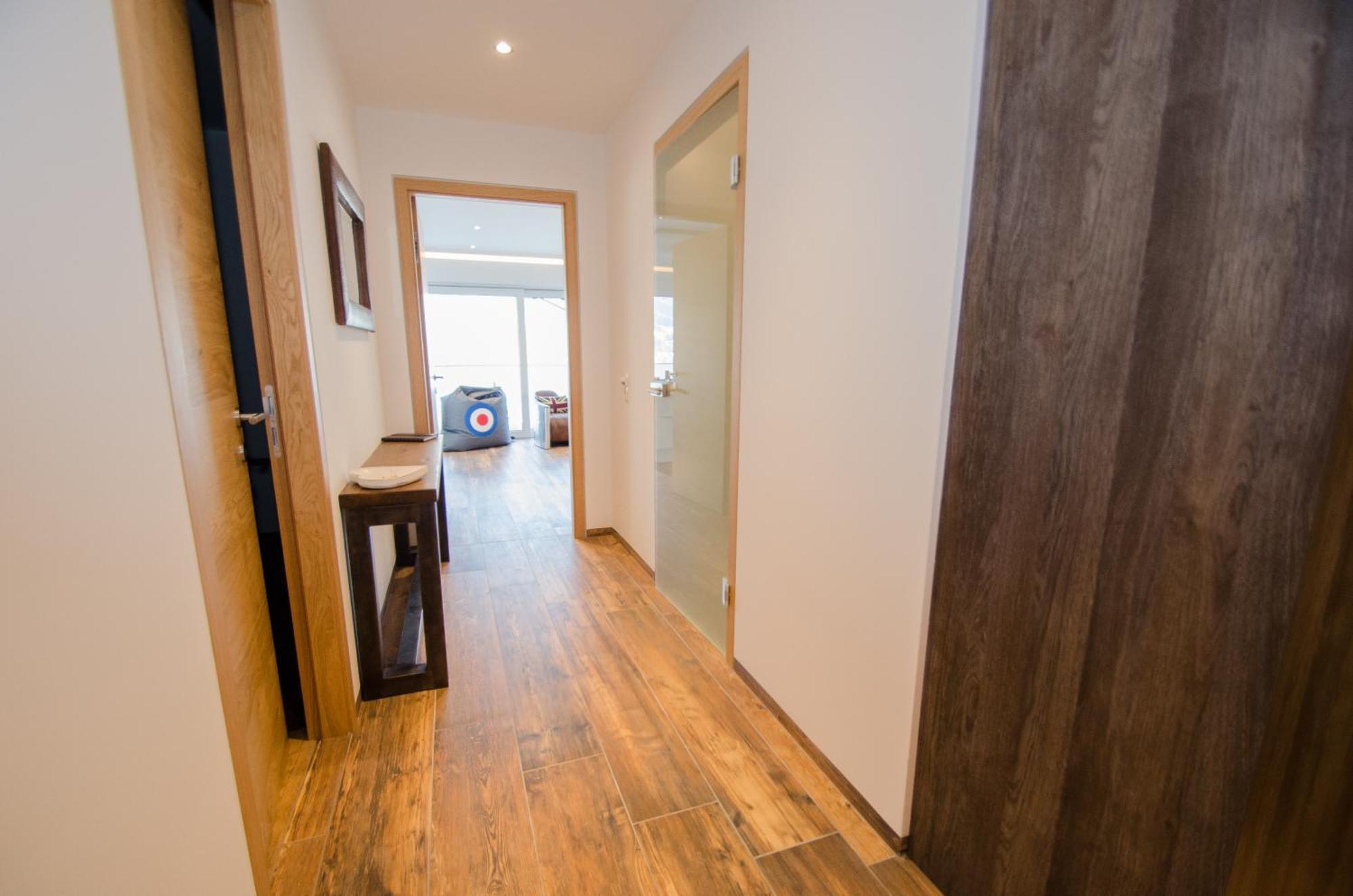 Superb Alpine Lodges By All In One Apartments ツェル アム ゼー エクステリア 写真